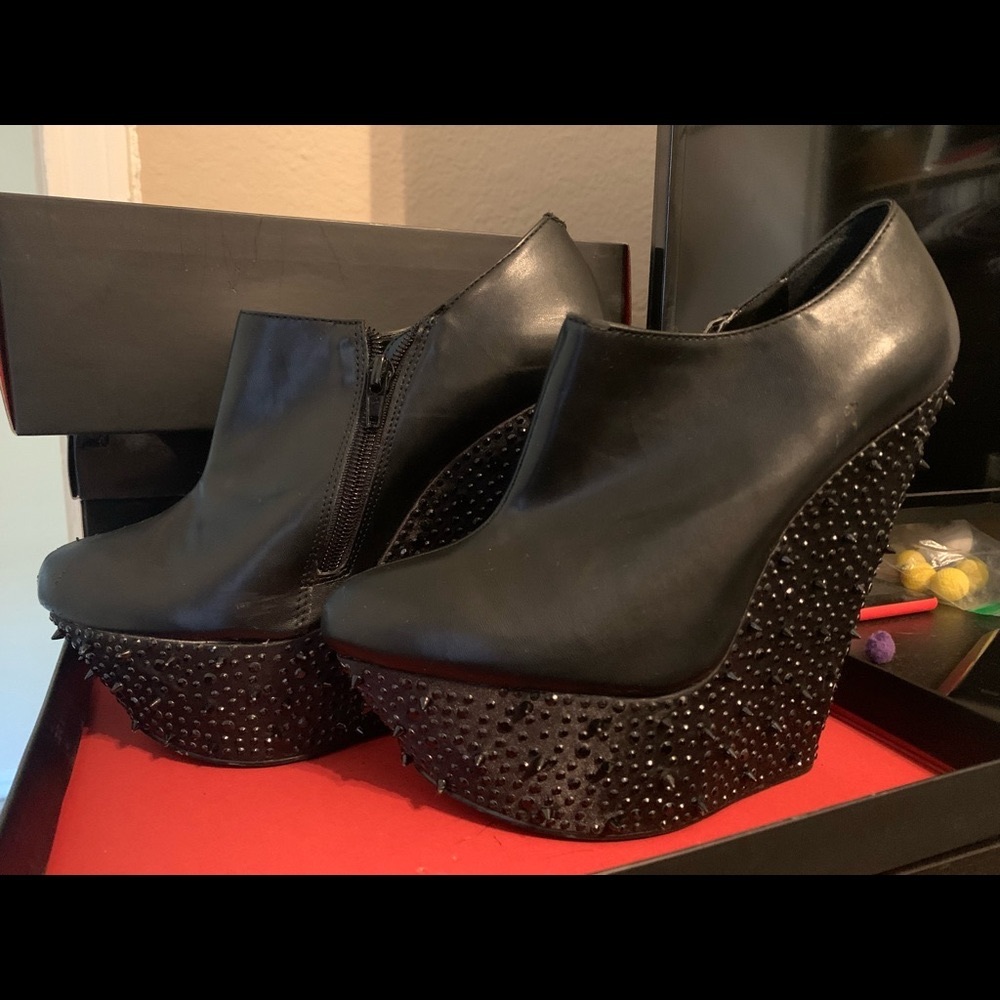 Wild Thing, black wedges with sequin sparkles and spikes(small) size 8.5